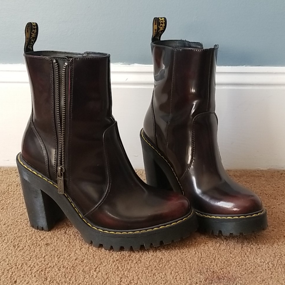 NWT! Dr Martens, Magdalena II Arcadia Size 8 US 🍒
